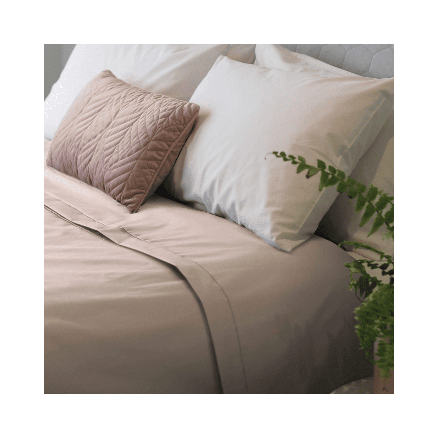 Conni Waterproof Quilt Cover - Ivory++